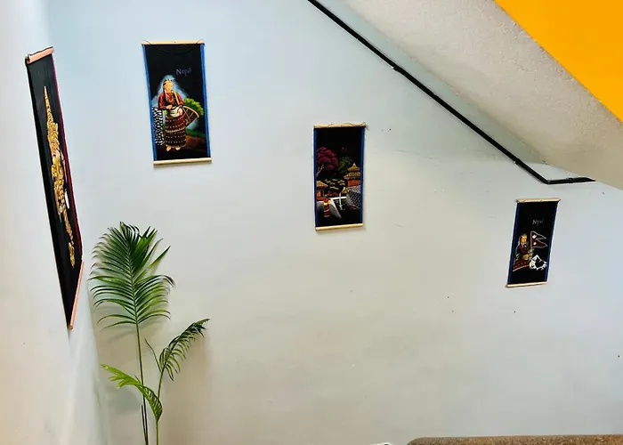 Hotel Yogin Rooftop Bar & Restaurant *